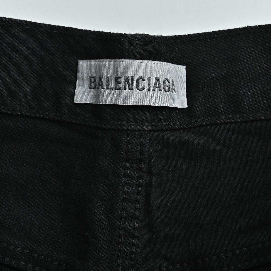 Balenciaga BLCG 26SS Contrast Logo Denim Shorts - Black