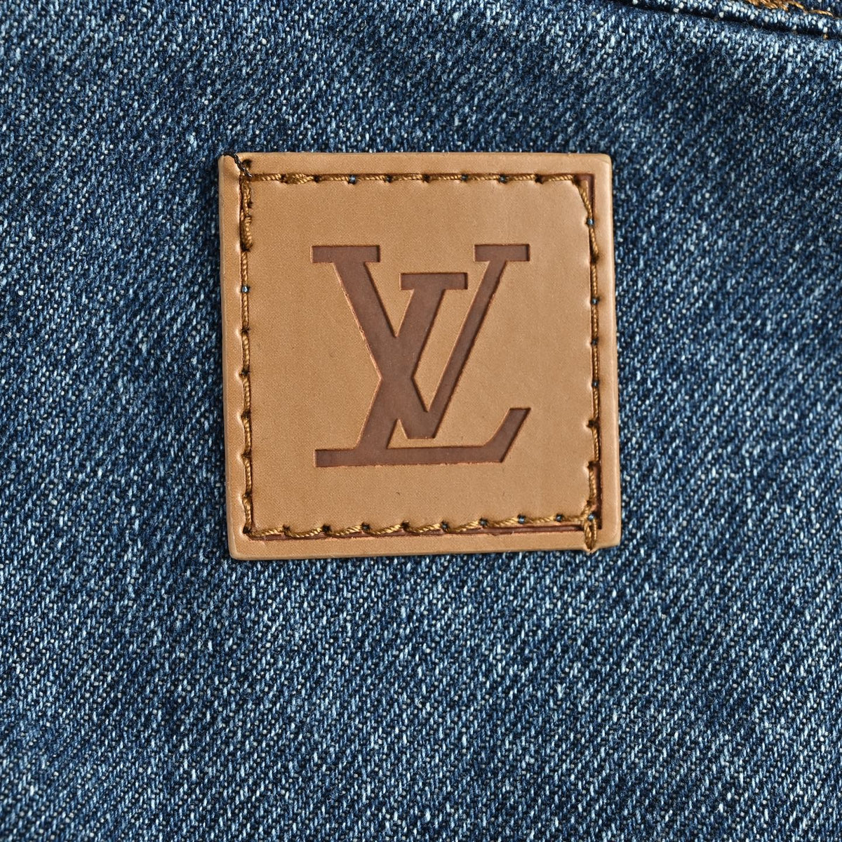 Louis Vuitton LV Pocket Logo Embroidered Short-Sleeve Denim Shirt - Dark Blue