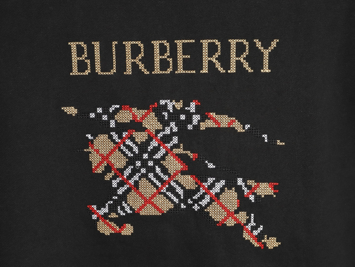 Burberry 25FW Equestrian Knight Cross-Stitch Embroidered Black Sweatshirt