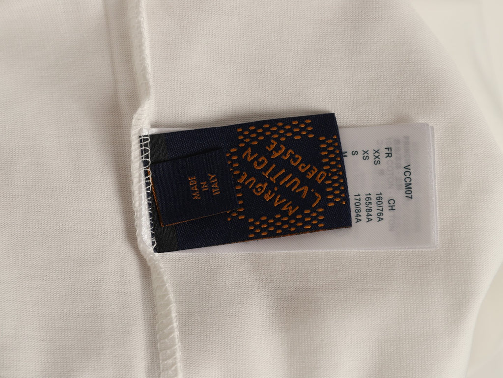 Louis Vuitton LV Embossed Logo Long-Sleeve T-Shirt