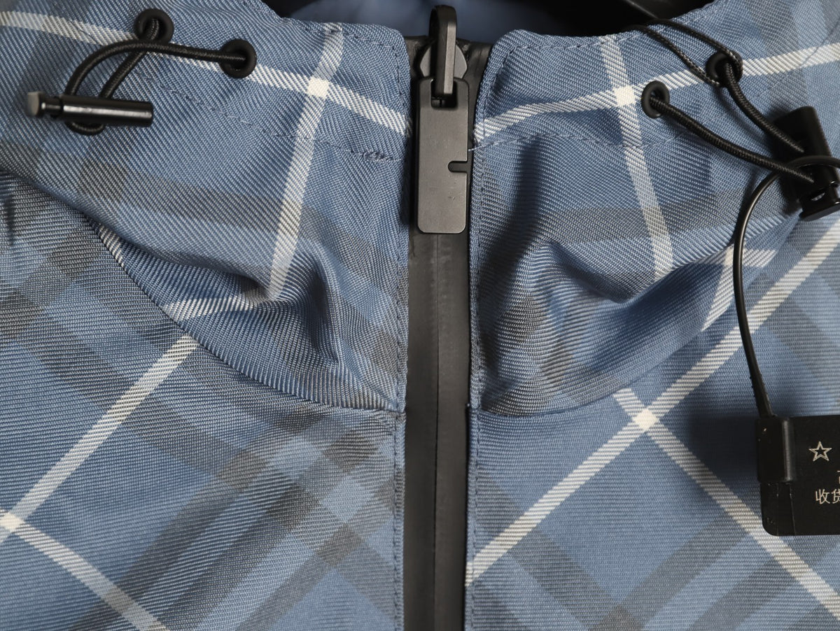 Burberry 24SS Gray-Blue Diamond-Check Equestrian Knight Reversible Jacket