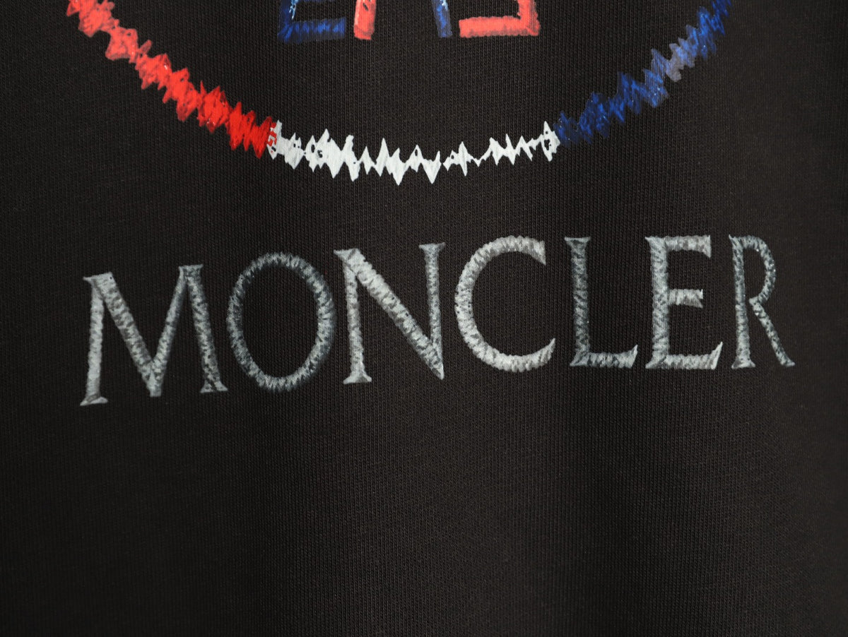 Moncler 26SS Contrast Emblem Logo Black Crewneck Sweatshirt