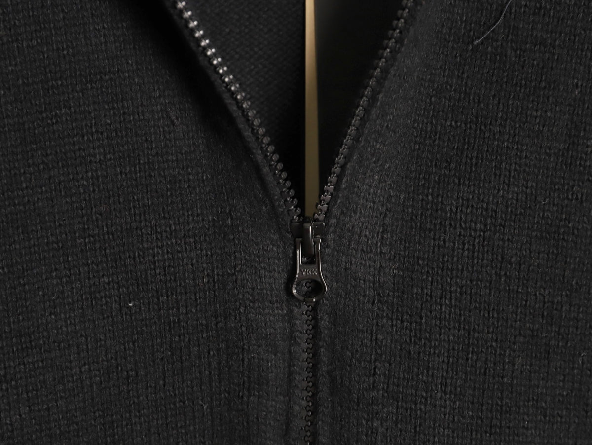 Moncler 26SS Contrast Emblem Logo Black Crewneck Sweatshirt