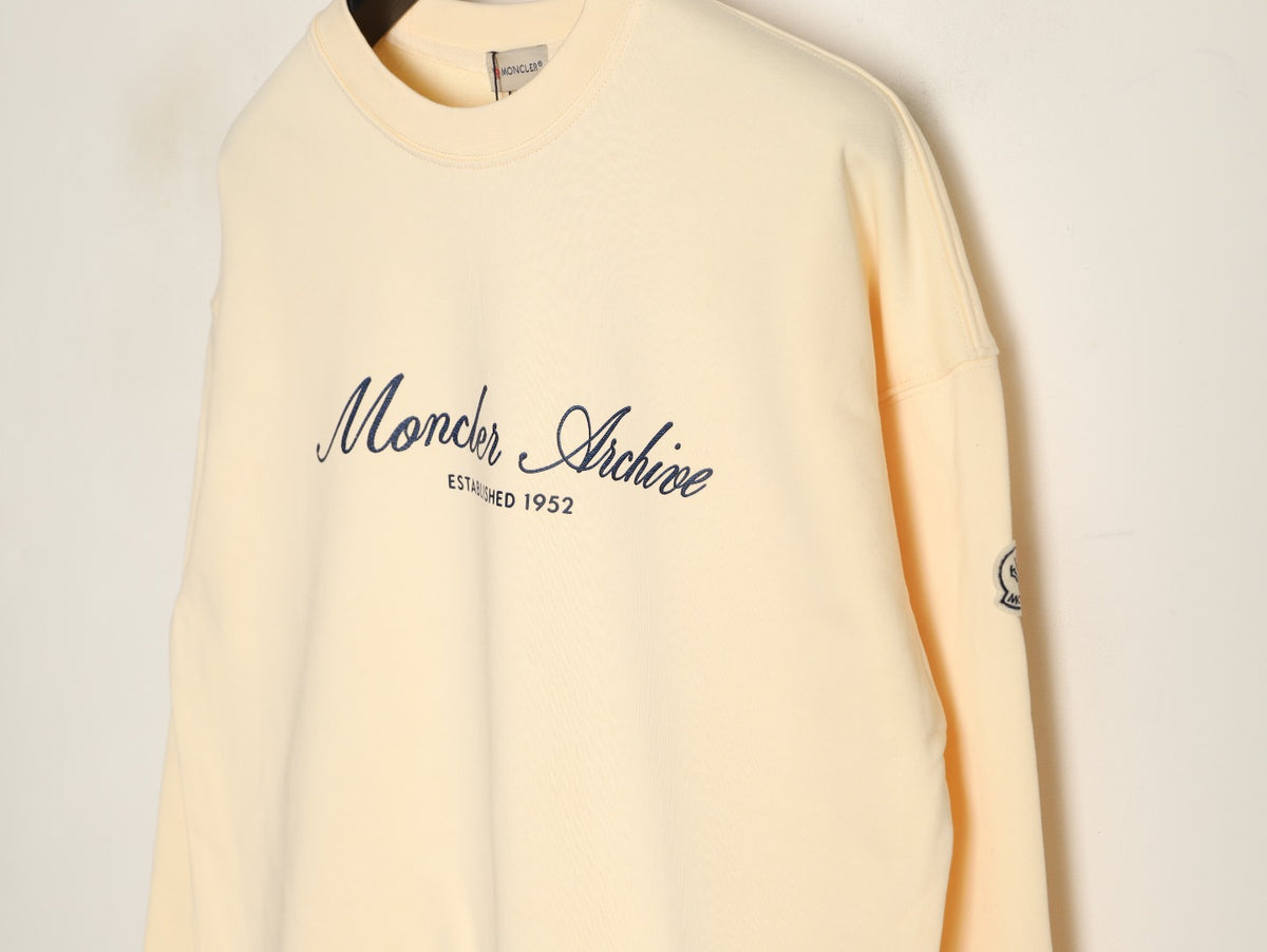 Moncler 26SS Artistic Script Logo Cream Crewneck Sweatshirt