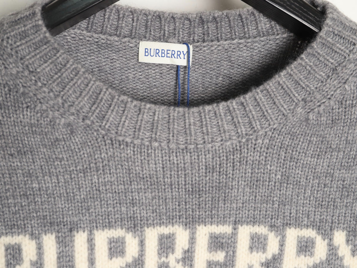 Burberry Oversized Equestrian Knight Jacquard Gray Cashmere Sweater