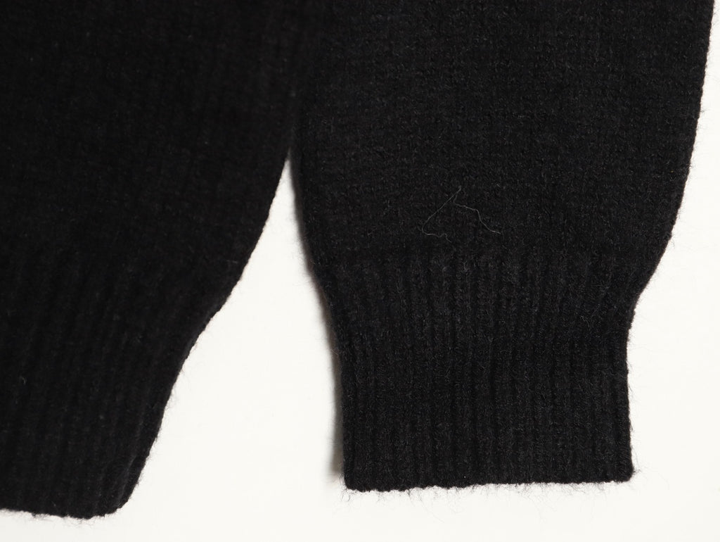 Burberry Oversized Equestrian Knight Jacquard Black Cashmere Sweater