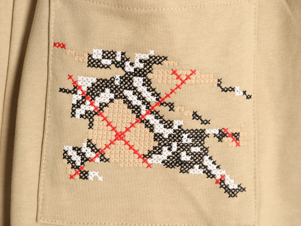 Burberry 25FW Equestrian Knight Cross-Stitch Back-Pocket Beige Jogger Pants