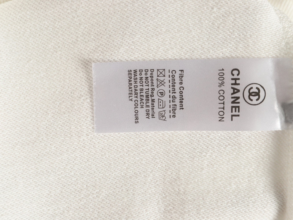 Chanel 25FW Small Silicone-Logo White Crewneck Sweatshirt