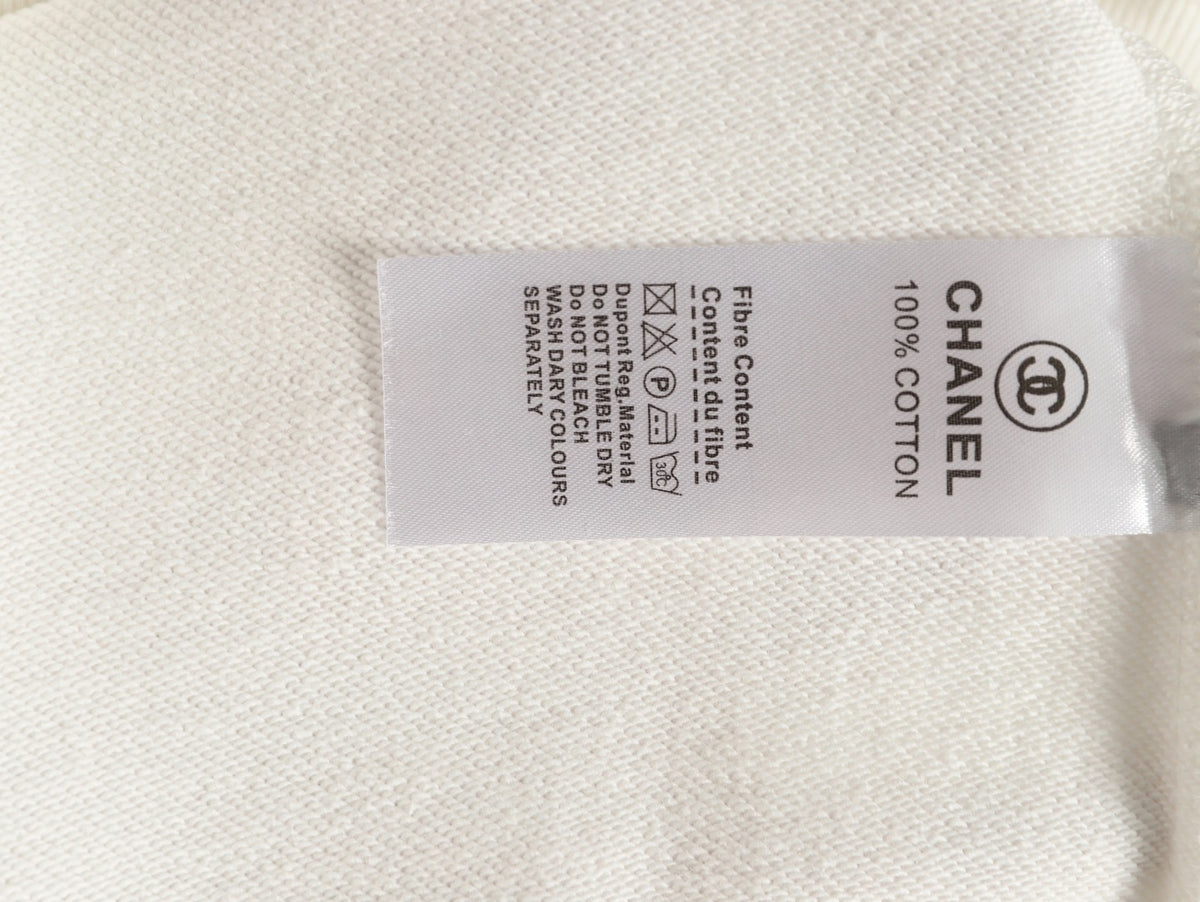 Chanel 25FW Small Silicone-Logo White Crewneck Sweatshirt