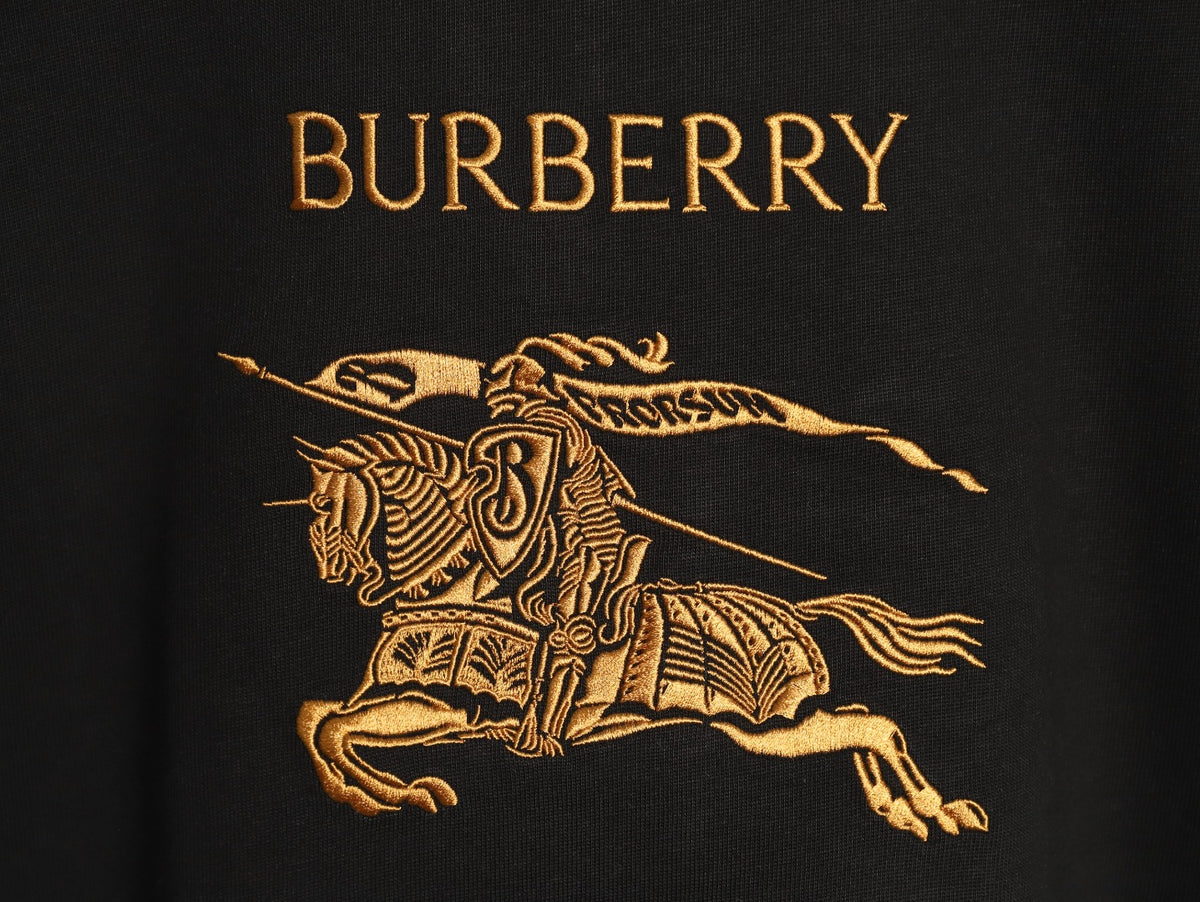 Burberry 26SS Gold Equestrian Knight Embroidered Black Long-Sleeve Top