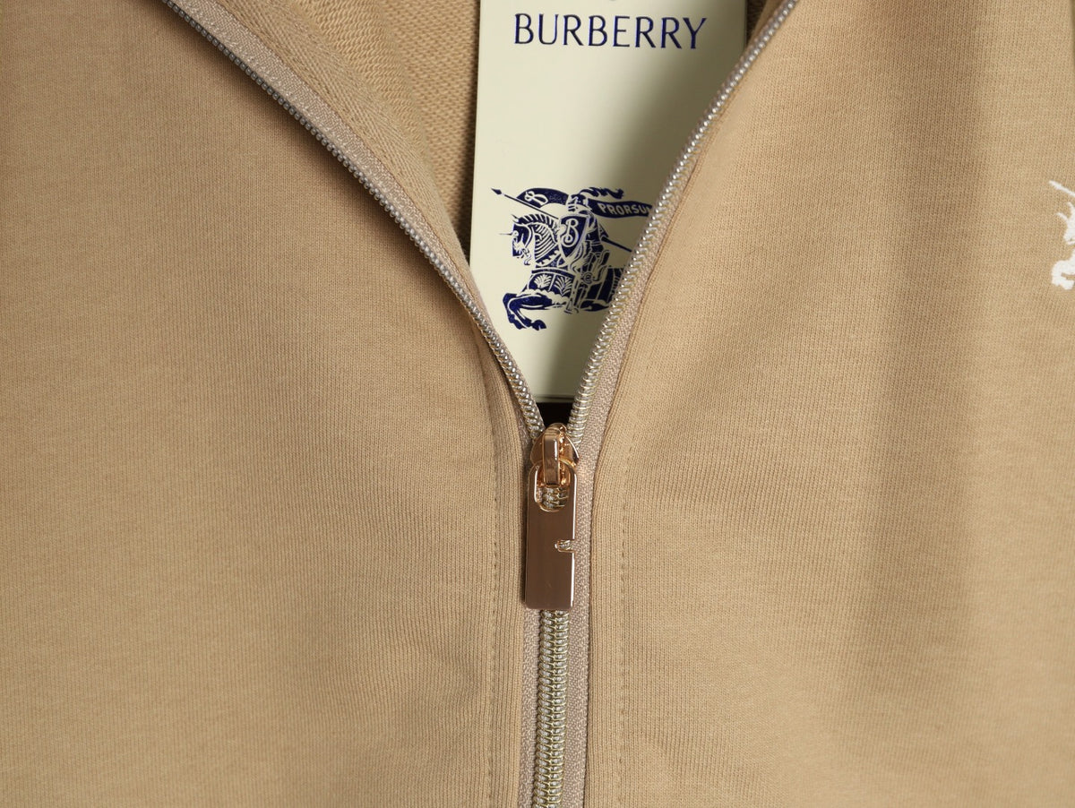 Burberry 25FW Khaki Equestrian Back-Graphic Zip Hoodie