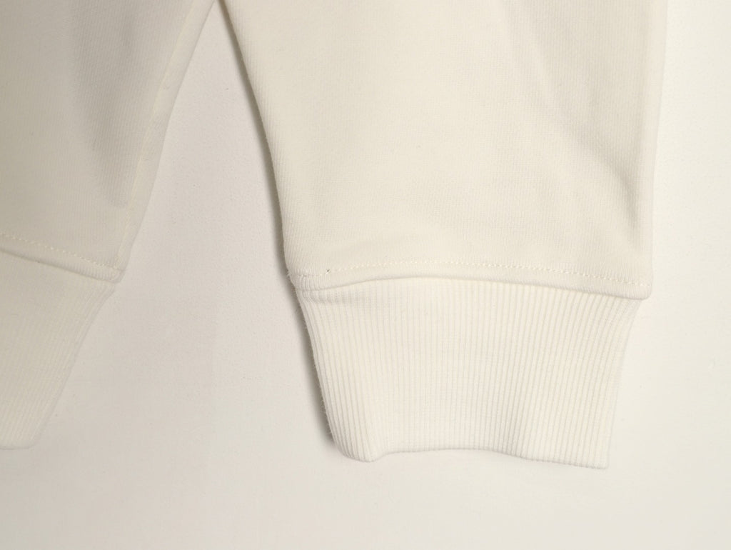 Gucci 26F Off-White Retro Letter Crewneck Sweatshirt